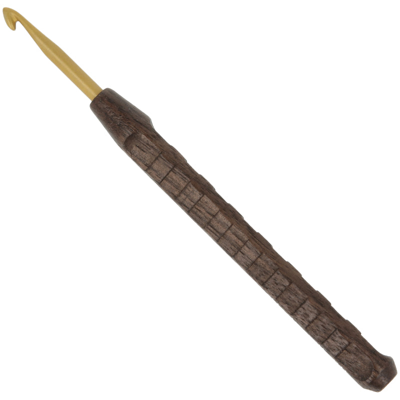 Crochet en laine, noix or 16cm